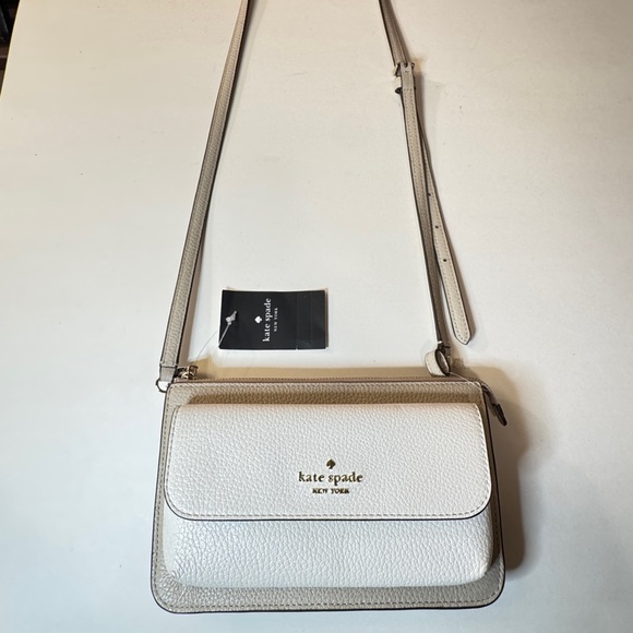 kate spade Handbags - Kate Spade Cream Crossbody Bag